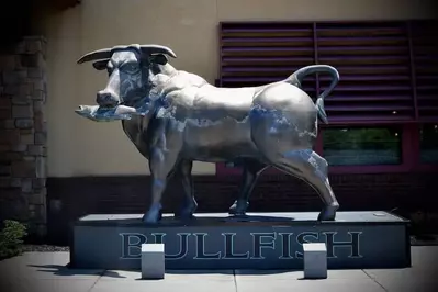 Bullfish grill statue