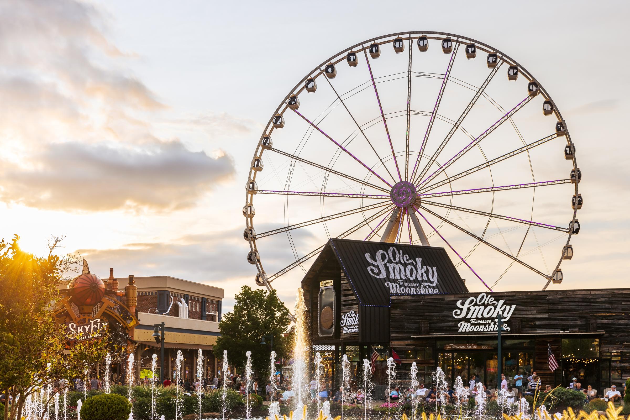 Great Smoky Mountain Wheel at The Island