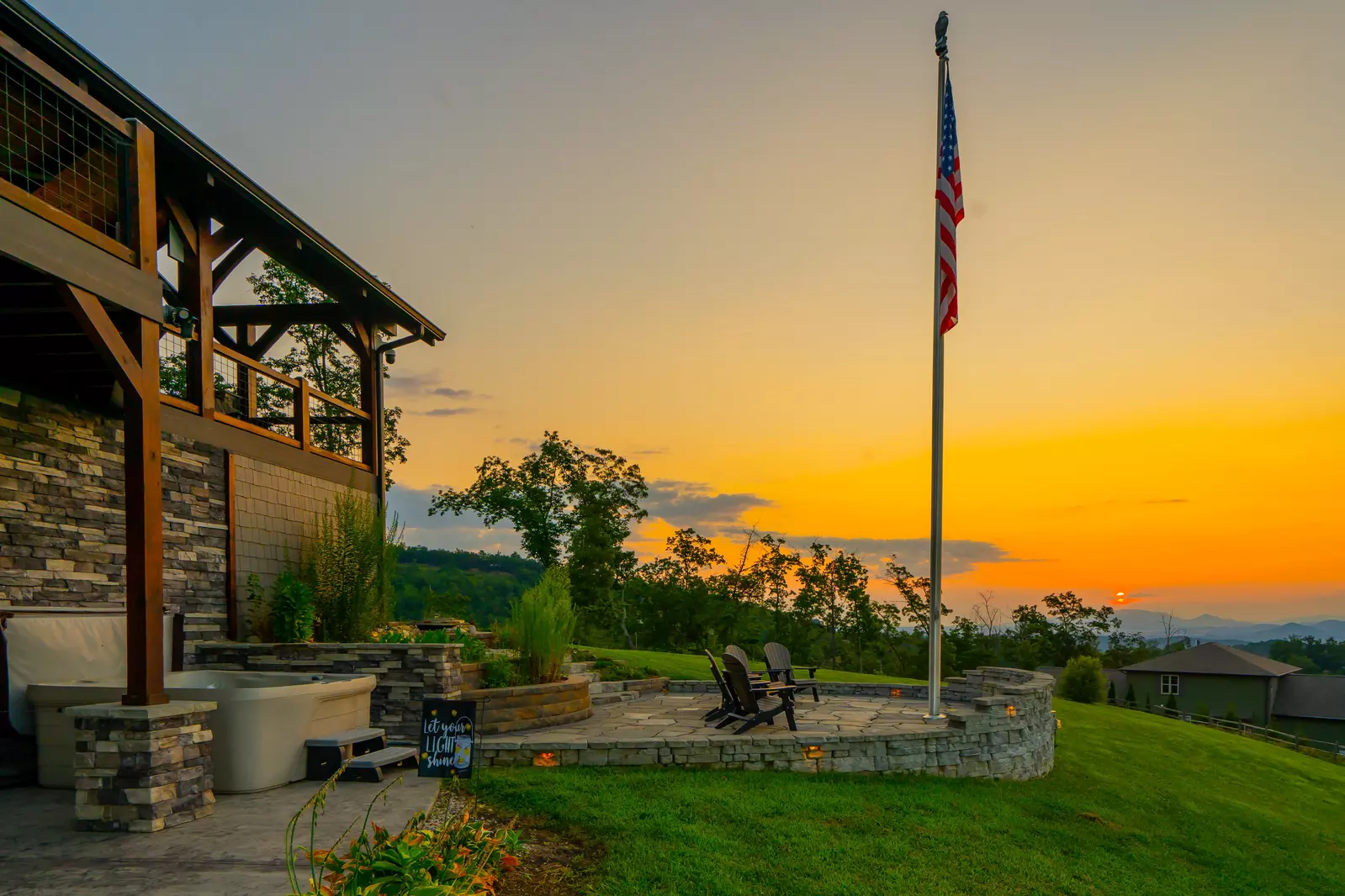 Adventure Lodge at Laurel Cove